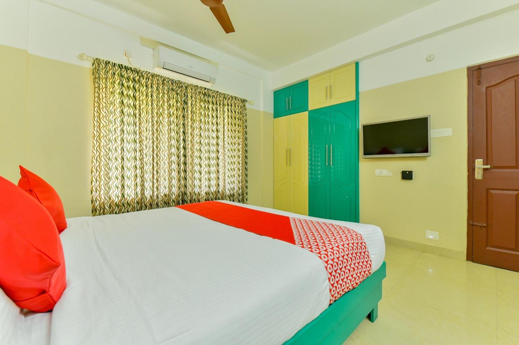 Oyo Flagship Uthradam Towers Hotel Thiruvananthapuram Luaran gambar