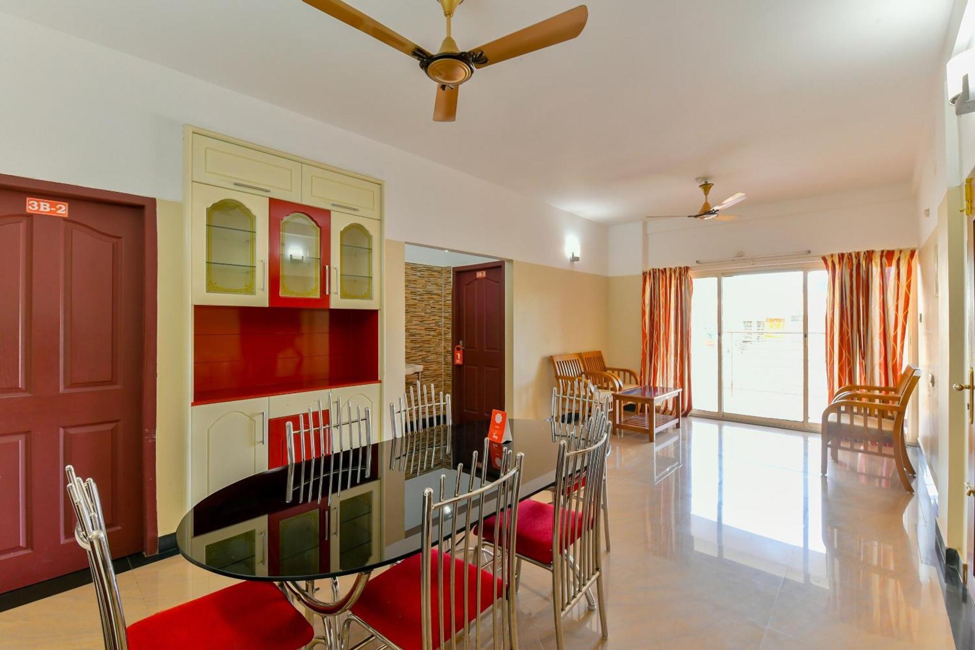 Oyo Flagship Uthradam Towers Hotel Thiruvananthapuram Luaran gambar