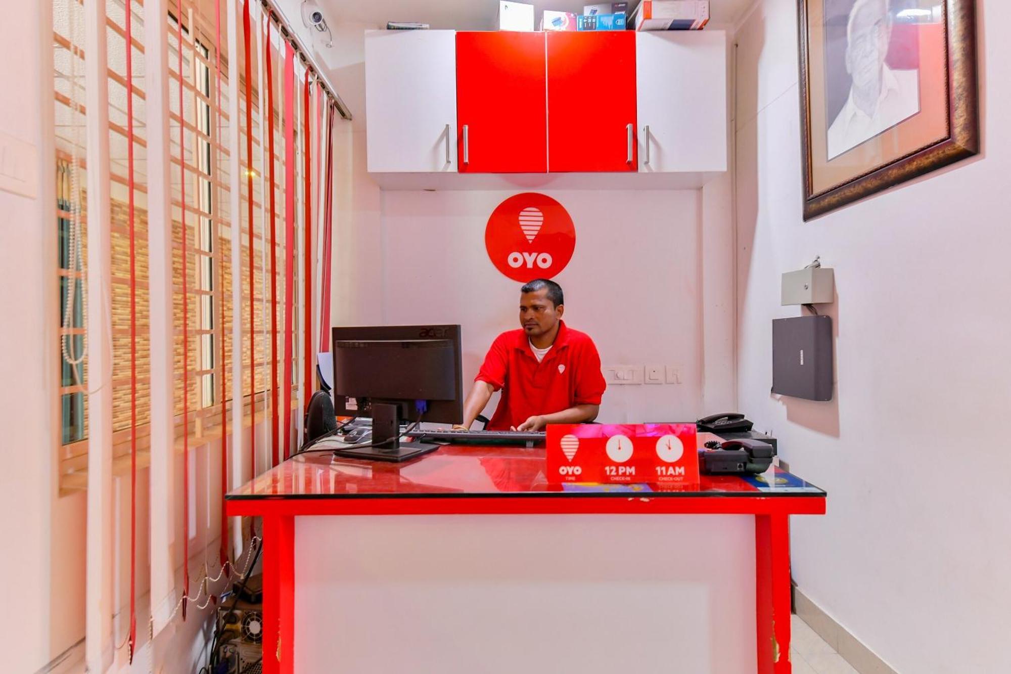 Oyo Flagship Uthradam Towers Hotel Thiruvananthapuram Luaran gambar